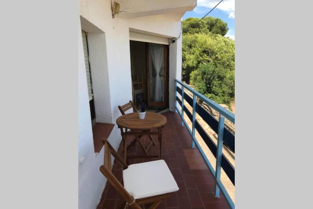 El Faro Apartaments Platja Llarga-Les Salines-Tgn Таррагона Экстерьер фото