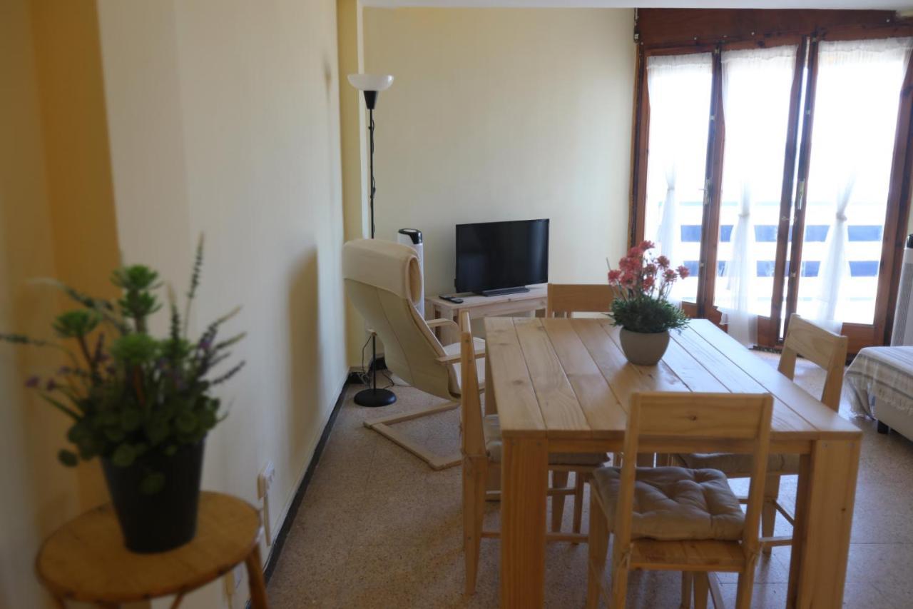 El Faro Apartaments Platja Llarga-Les Salines-Tgn Таррагона Экстерьер фото