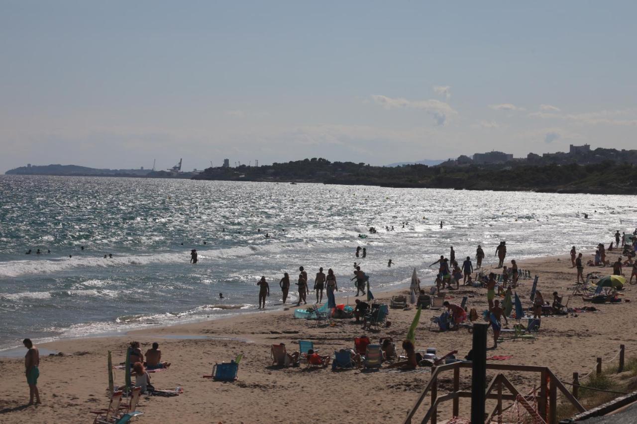 El Faro Apartaments Platja Llarga-Les Salines-Tgn Таррагона Экстерьер фото