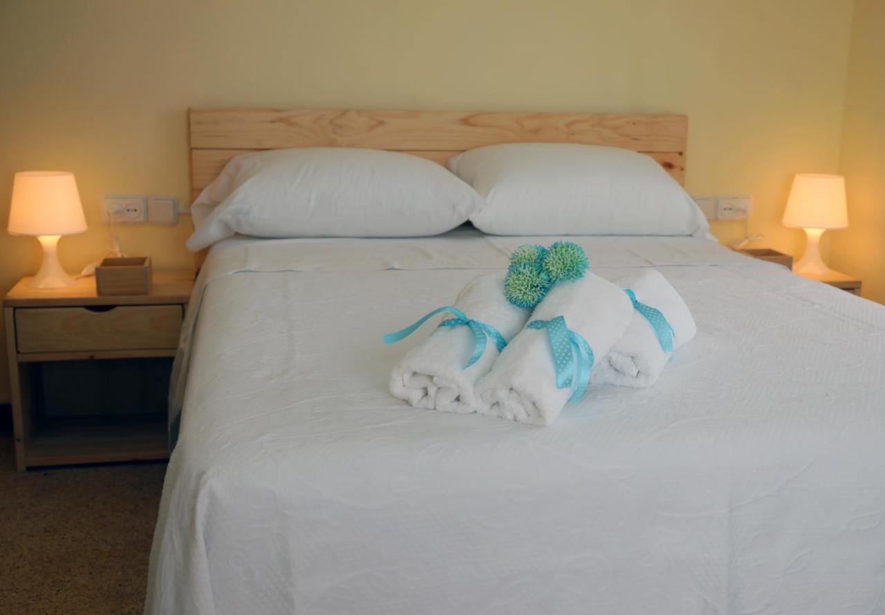 El Faro Apartaments Platja Llarga-Les Salines-Tgn Таррагона Экстерьер фото