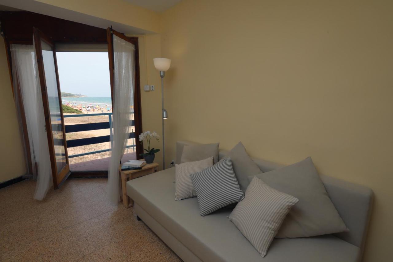 El Faro Apartaments Platja Llarga-Les Salines-Tgn Таррагона Экстерьер фото